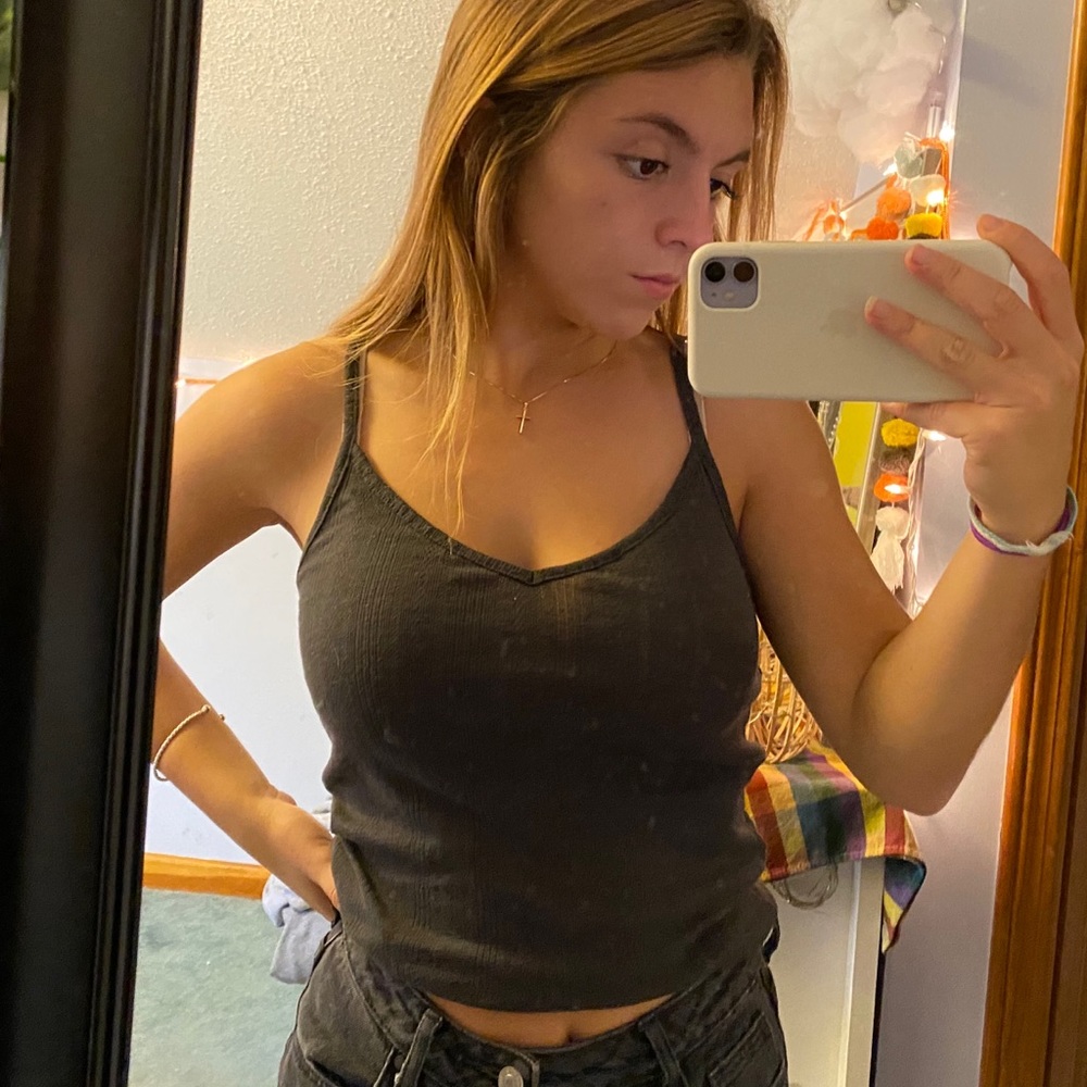 Gray tank top